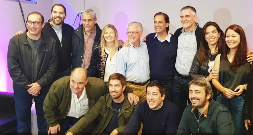 Fuerte respaldo de Intendentes Bonaerenses a Rub&eacute;n Romano