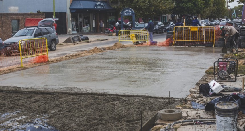 Plan de Bacheo Urbano: hormigonaron la avenida Mitre