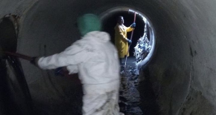 Nuevos trabajos de limpieza y desobstrucci&oacute;n de desag&uuml;es pluviales