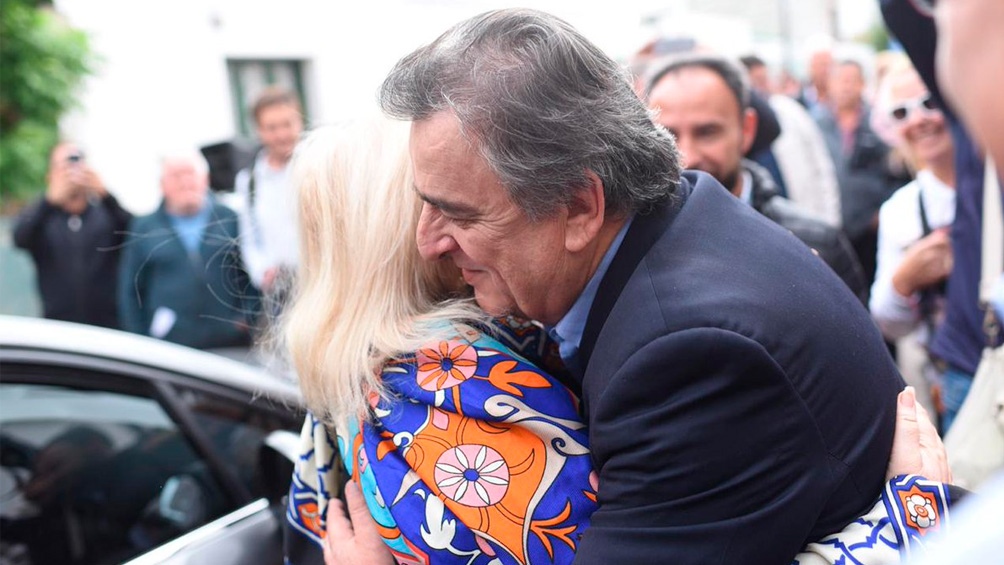Carri&oacute;: "Mauricio Macri es el &uacute;nico candidato presidencial de Cambiemos"