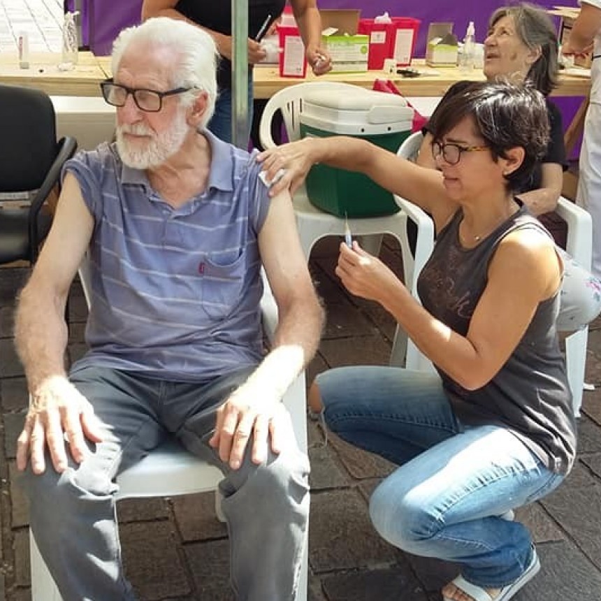 Cecilia Acciardi : tuvimos una exitosa jornada de Vacunaci&oacute;n para mayores de 60 a&ntilde;os