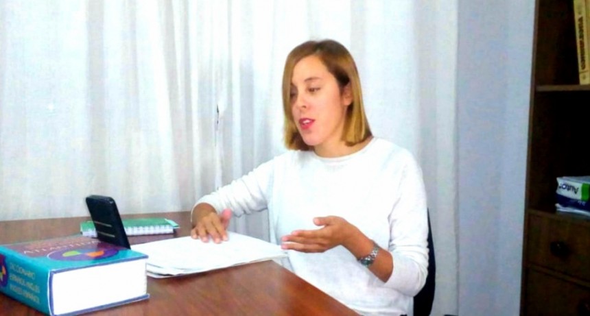 Romina Carrizo: La educaci&oacute;n a distancia es una alternativa que funciona gracias al compromiso de toda la Comunidad educativa