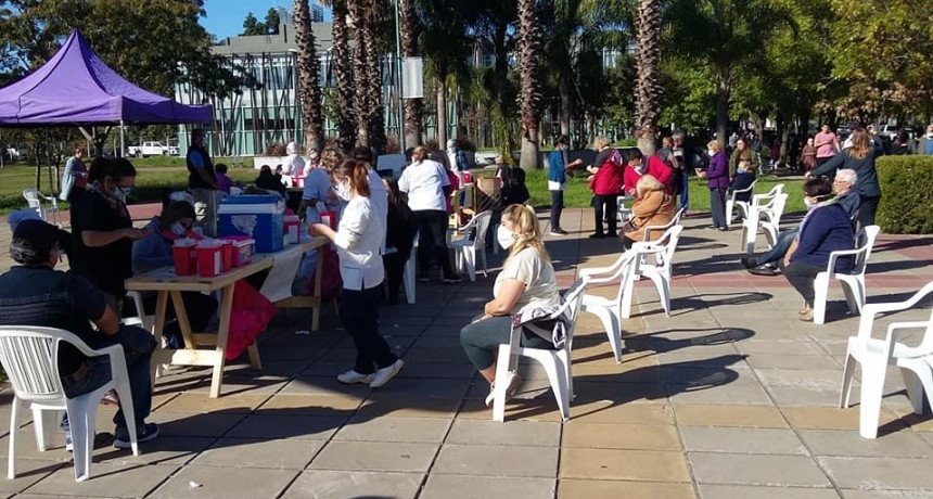 Operativo de vacunaci&oacute;n en el Parque Rocca