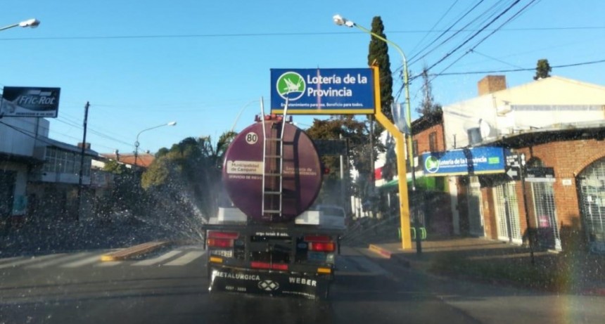 Bomberos Voluntarios colaboran con los operativos de desinfecci&oacute;n en la ciudad 