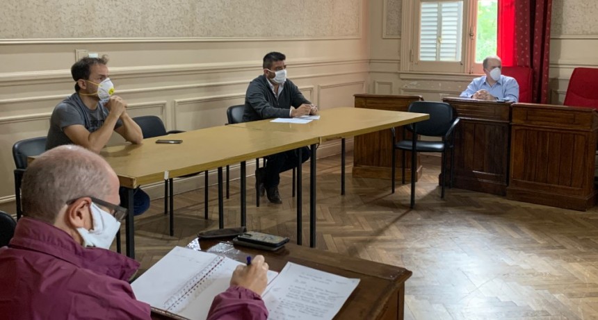 Abella encabez&oacute; una reuni&oacute;n por la situaci&oacute;n econ&oacute;mica del Municipio