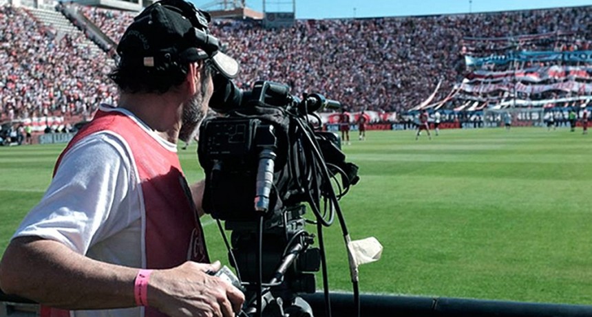 La televisi&oacute;n les pag&oacute; abril a los 24 clubes de la Superliga