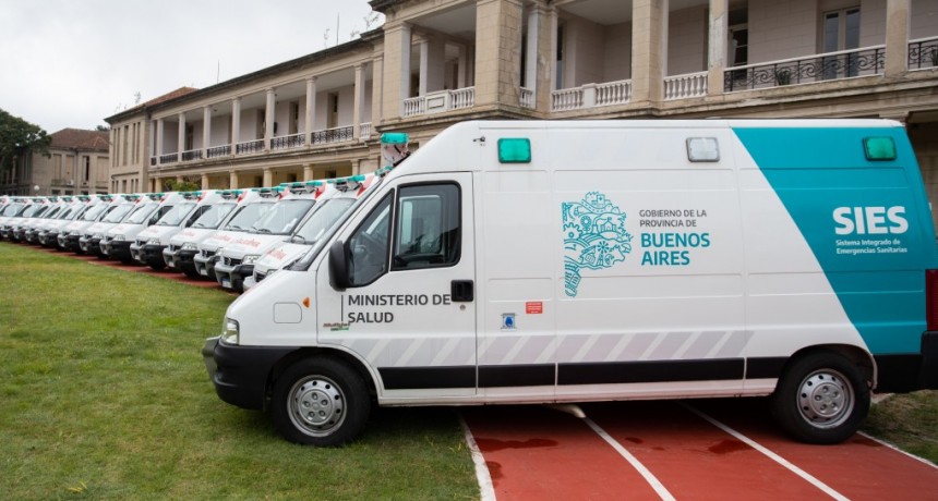 Kicillof: "Estas ambulancias fueron recuperadas de la desidia"