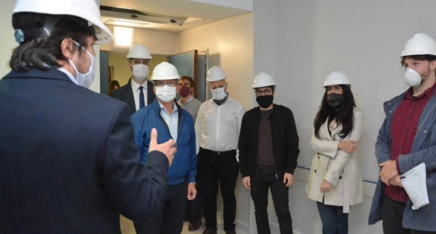 VOLNOVICH SUPERVIS&Oacute; LAS OBRAS DEL &Aacute;REA COVID-19 DEL HOSPITAL DEL BICENTENARIO DE ITUZAING&Oacute; QUE SE INAUGURAN EN MAYO