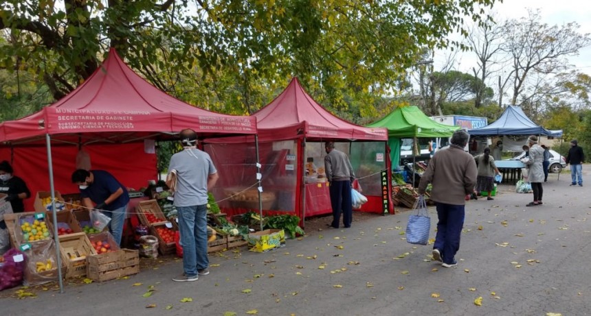 Contin&uacute;a la venta de productos frescos en los puestos de abastecimiento 