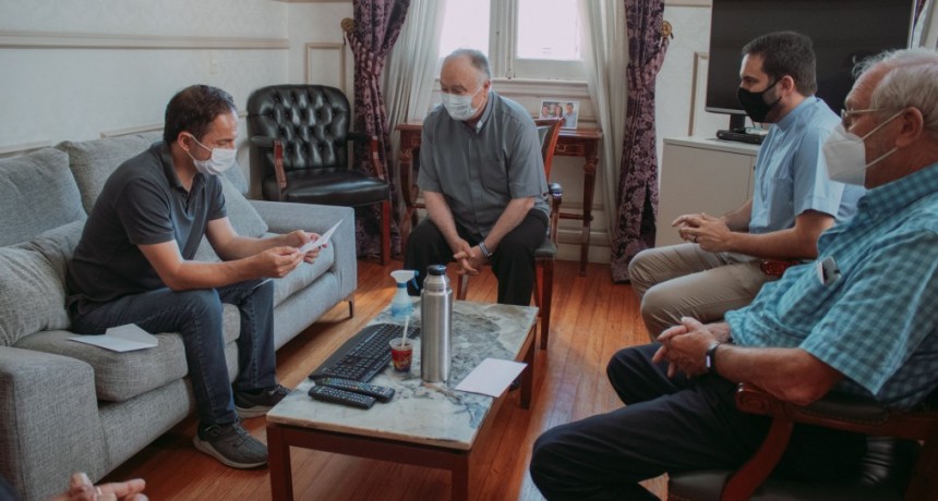 Abella se reunió con el primer Sacerdote Rogacionista que se ordenará de la ciudad 