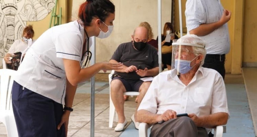 Llegaron hoy a la ciudad otras 3600 vacunas