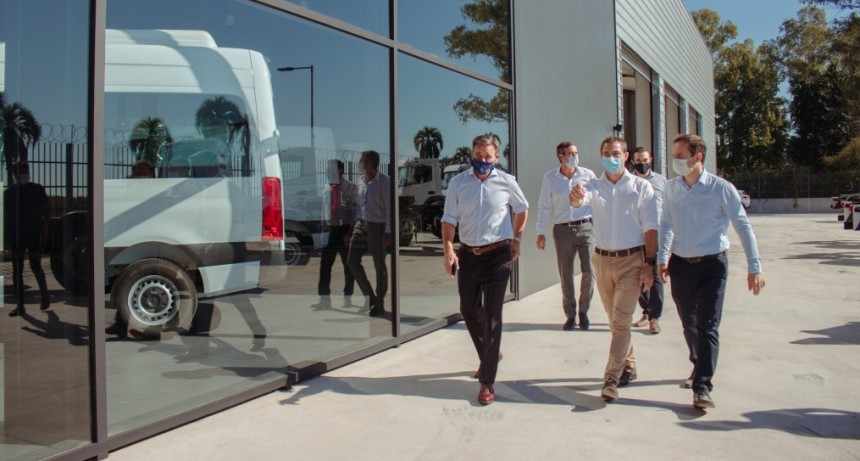 Con una importante inversión, abrió una concesionaria de Mercedes Benz en Campana