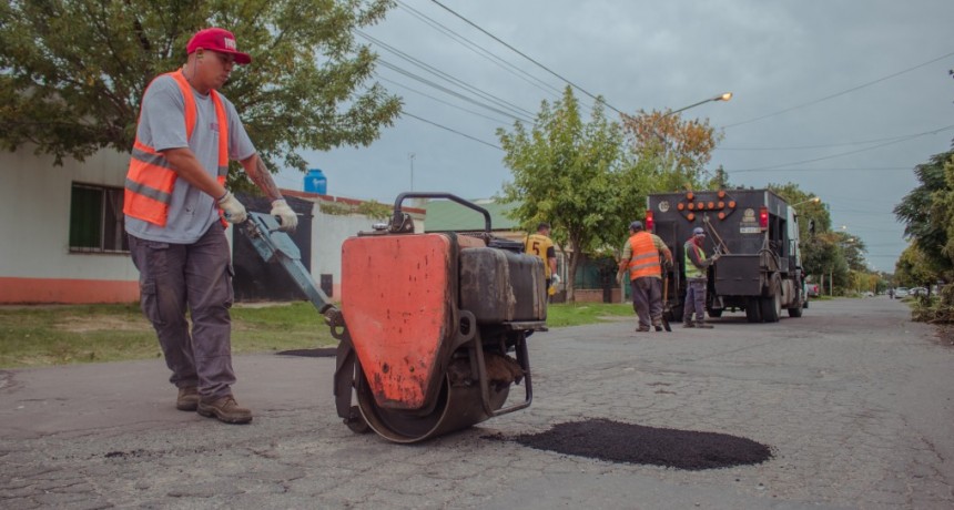  Se realizaron tareas de bacheo en Villanueva   