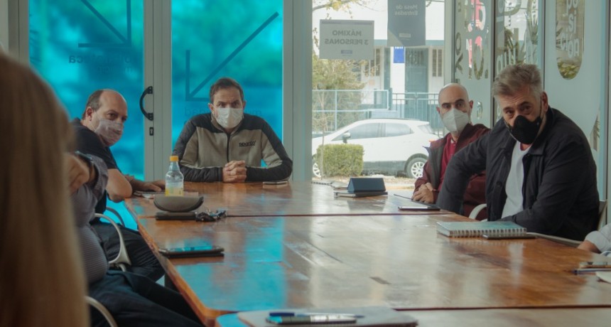 ABELLA ANALIZÓ LA SITUACIÓN SANITARIA CON SU GABINETE