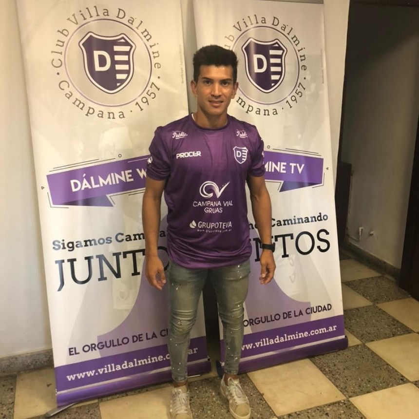 Flores fue muy Franco con el presente de Villa Dálmine