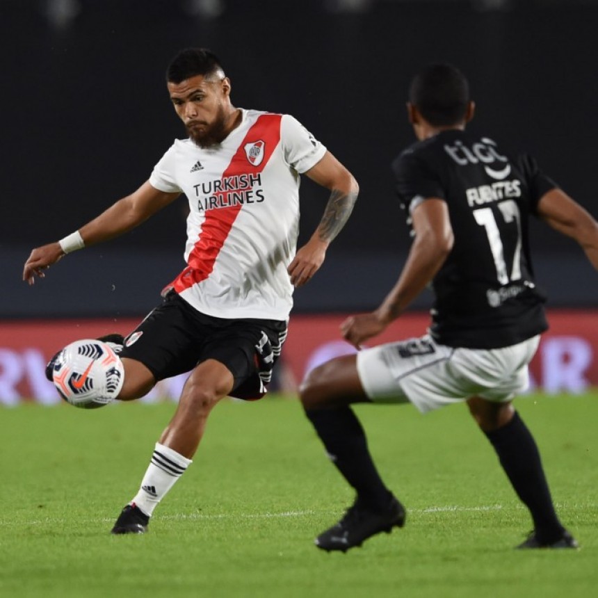 River Plate ganó con sufrimiento a pesar de que no tuvo fútbol 