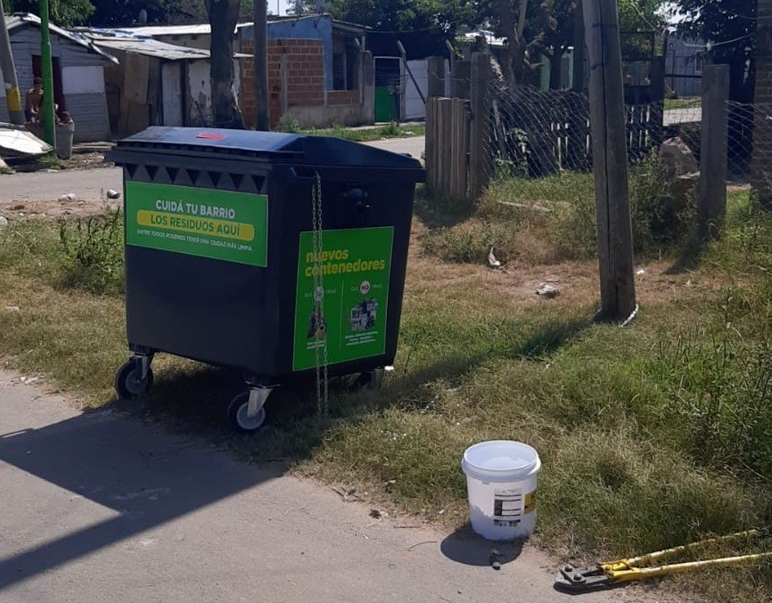 El Municipio insta a los vecinos a cuidar los contenedores de residuos para colaborar con la limpieza de la ciudad