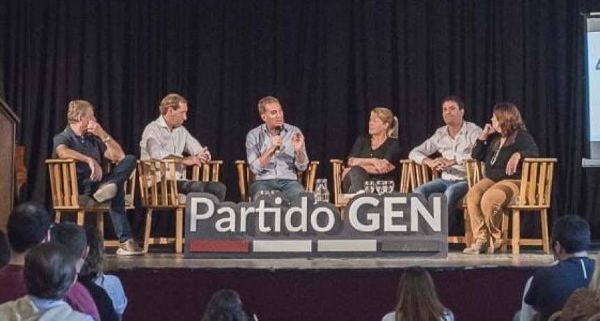 Otra foto de unidad en Juntos: Santilli, Abad, Stolbizer y Garro compartieron actividad en La Plata