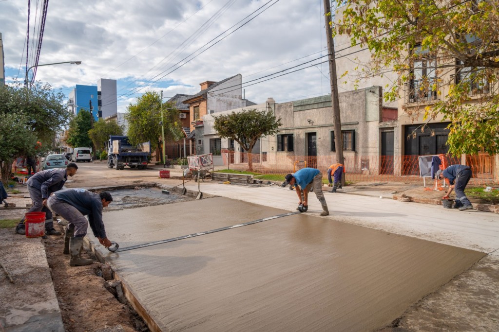 Abella destac&oacute; las obras de bacheo en el casco urbano: &ldquo;Son clave para mejorar la transitabilidad&rdquo;