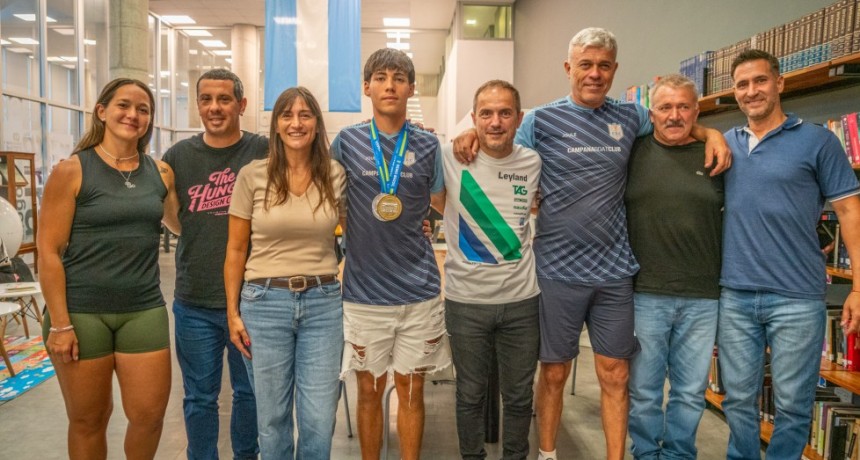Abella felicit&oacute; al remero Ignacio Baz&aacute;n, flamante Campe&oacute;n Sudamericano