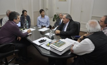 Autoridades Municipales mantuvieron una reuni&oacute;n de trabajo con representantes de la Empresa Nucleoel&eacute;ctrica Argentina