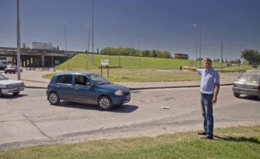 Axel Cantlon: "Todos los cuestionamientos que el Ejecutivo tiene respecto al proyecto de la rotonda, los podr&iacute;amos haber respondido personalmente"