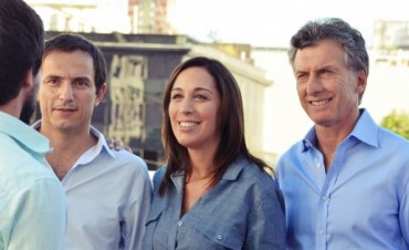 Mauricio Macri visita Campana para apoyar a Sebasti&aacute;n Abella El candidato a presidente de la Naci&oacute;n junto a la candidata a gobernadora Mar&iacute;a Eugenia Vidal  visitaron a vecinos 