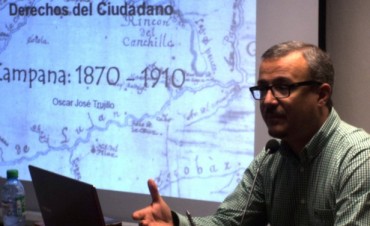 Con la disertaci&oacute;n del Lic. Trujillo comenz&oacute; la Escuela Municipal de Gobierno