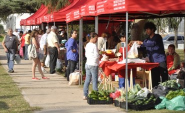 La Plaza &ldquo;1&deg; de Mayo&rdquo; recibe el martes a los Productores Locales y su Feria itinerante