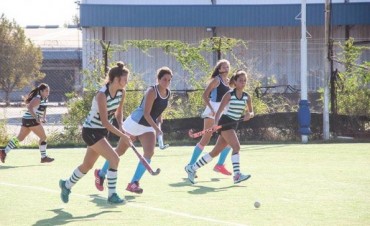 Hockey:  El equipo femenino le gan&oacute; a Quilmes "C" y sigue siendo uno de los animadores