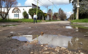 Cazador pidi&oacute; &ldquo;exigirles&rdquo; a las empresas que aporten en la reparaci&oacute;n del asfalto que rompen