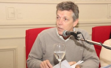 Axel Cantlon: "invito p&uacute;blicamente a la Intendente a debatir la Rendici&oacute;n de Cuentas"