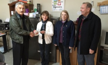 ROTARY CLUB CAMPANA  ENTREGA DE FONDOS PARA LA INSTALACION DE CALEFACCION EN LA CASA DEL GRUPO ESPERANZA