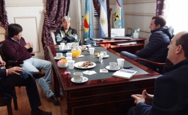 Abella recibi&oacute; a gremialistas para analizar la situaci&oacute;n del empleo en la zona