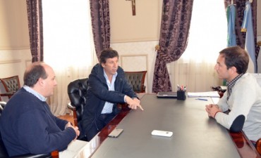 Sebasti?&nbsp;n Abella recibi� la visita del Intendente de San Isidro