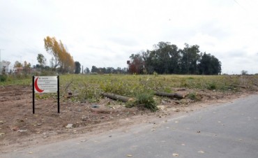 Limpian un importante basural en avenida 6 de Julio y Viola
