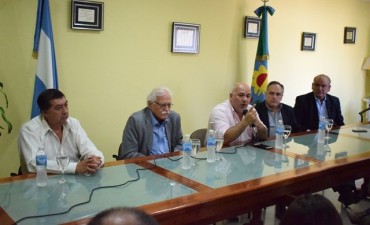 El Frente Renovador propone bajar los precios en Campana