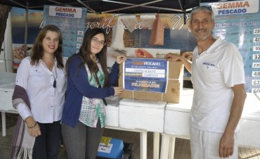 Feria de productores locales: una vecina gan&oacute; $2.000 en productos de pescader&iacute;a