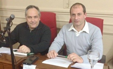 Ghione y Colella recorrieron el barrio Otamendi y conversaron con vecinos.