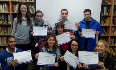 Participantes del curso Herramientas para aprender a estudiar recibieron sus certificados