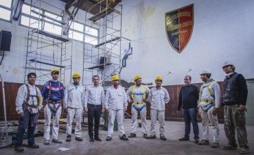 El Municipio comenz&oacute; a reacondicionar el edificio de la Escuela Normal