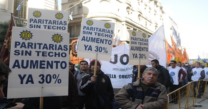 UOM: paritaria sin avances y paros rotativos