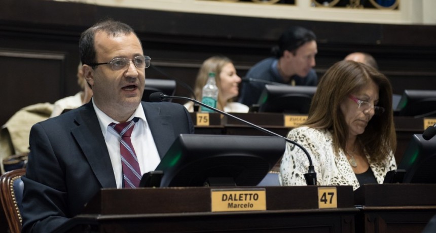 Proponen que los restaurantes y casas de comida r&aacute;pida exhiban las calor&iacute;as de los alimentos en las cartas y carteler&iacute;as