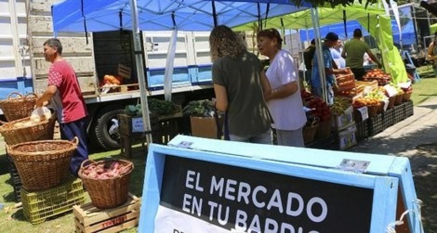 &ldquo;El mercado en tu barrio&rdquo; y un nuevo s&aacute;bado en la Plaza Espa&ntilde;a