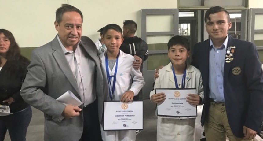 ROTARY CLUB CAMPANA                                       INICIO DE PAGO DE BECAS  2018  Y RECONOCIMIENTO A ALUMNOS DE ESCUELAS PRIMARIAS DE CAMPANA