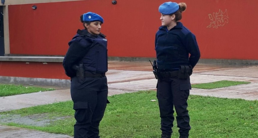 Los oficiales de la Polic&iacute;a Local tienen un nuevo uniforme 