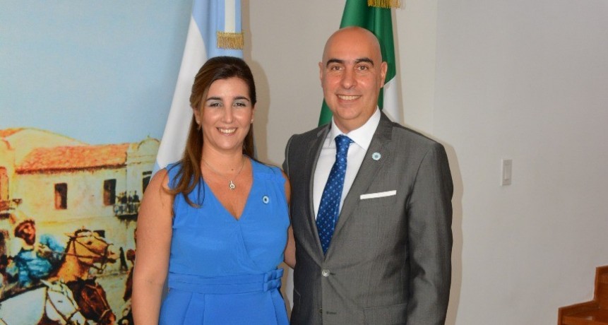 De la mano de dos campanenses, la Embajada argentina en Mexico se visti&oacute; de celeste y blanco