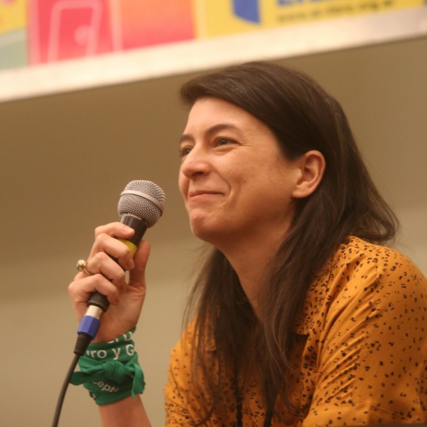 Samanta Schweblin inaugur&oacute; el Di&aacute;logo de Escritoras y Escritores Argentinas  en la Feria del Libro de Buenos Aires