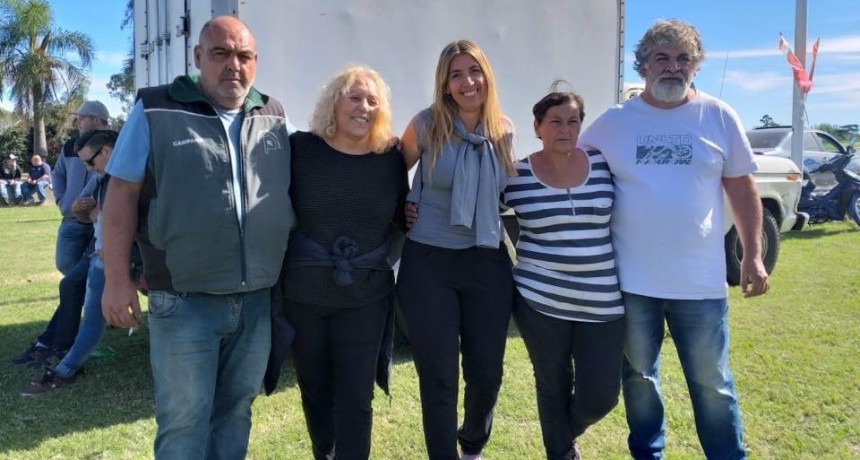 LA AGRUPACION JORGE VARELA ACOMPA&Ntilde;&Oacute; A LOS TRABAJADORES EN LA ROTONDA DE Z&Aacute;RATE