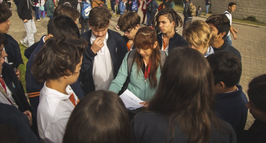 Adolescencia Activa: m&aacute;s de 400 alumnos participaron del primer intercolegial del a&ntilde;o 